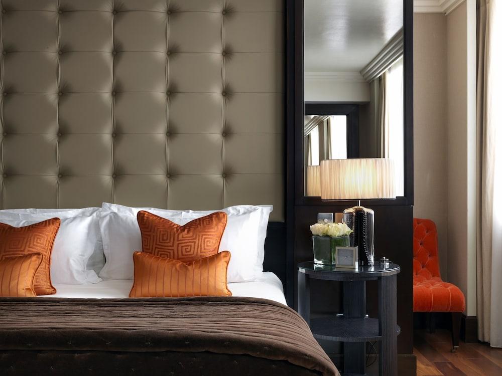 The Westbury Hotel Dublin Exterior foto A bedroom at The Mayfair Collection